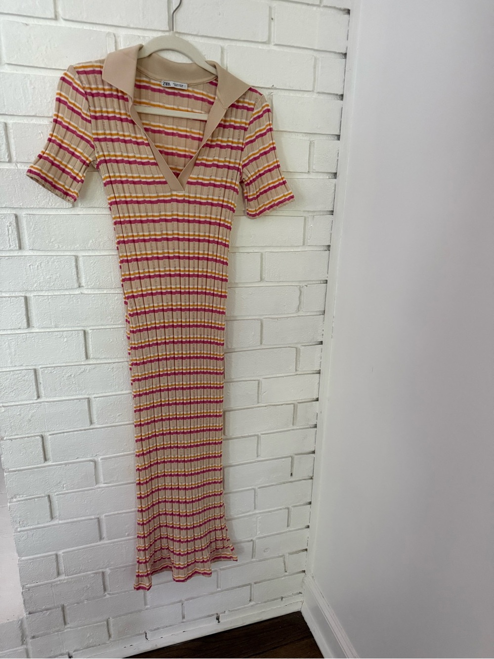Zara Ribbed Collared Midi Dress - Small